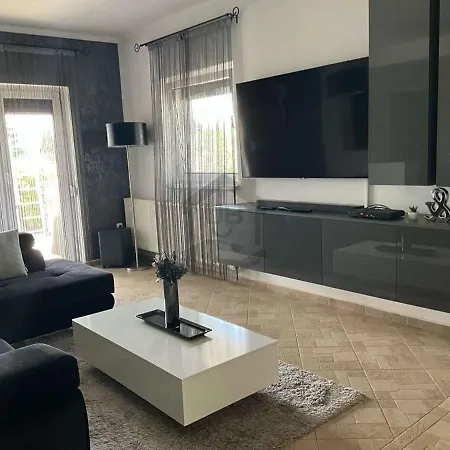 Holiday home Rebeka Nyaralo Medencevel *